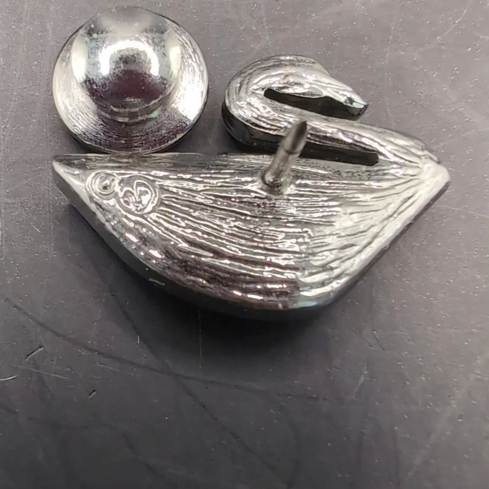 Authentic Genuine Swarovski Blue Crystal & Rhodium Lapel Pin Brooch